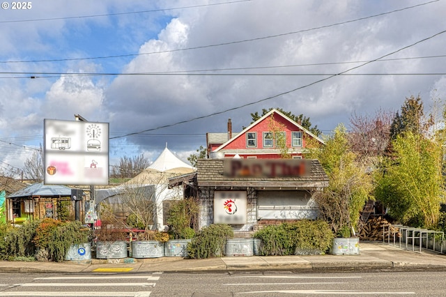 1529 SE Hawthorne Blvd Unit 204, Portland, OR 97214 - view of front of home