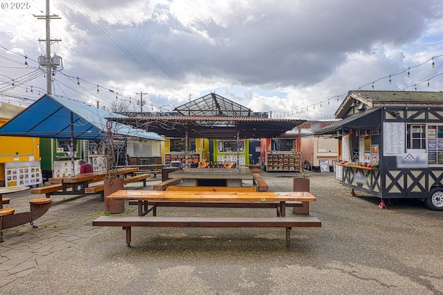 1529 SE Hawthorne Blvd Unit 204, Portland, OR 97214 - view of home's community