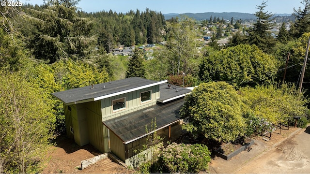 1390 Washington Ave, Coos Bay, OR 97420 - bird's eye view featuring a wooded view