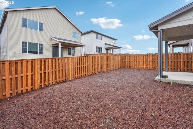 view of yard featuring a patio