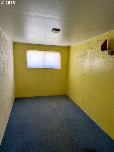 318 SW Brent Dr, John Day, OR 97845 - carpeted spare room featuring a textured wall