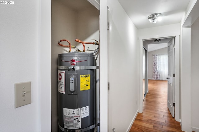 2110 NW Kings Blvd, Corvallis, OR 97330 - utility room featuring water heater
