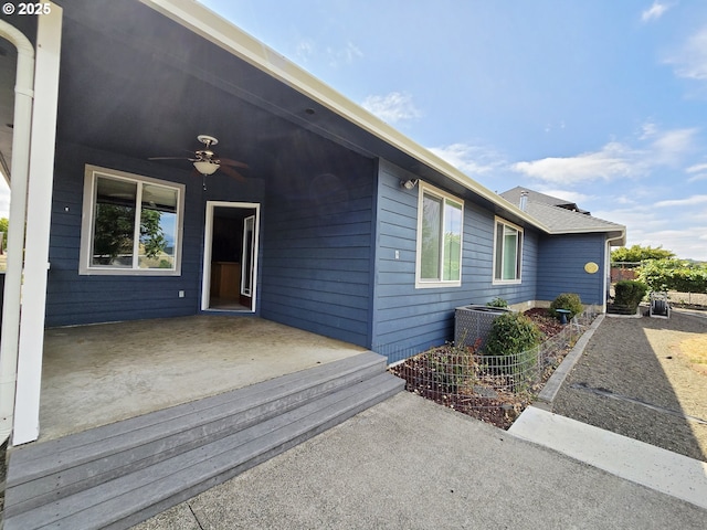 292 Jamie Loop, Roseburg, OR 97471 - property entrance featuring ceiling fan and a patio