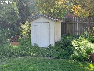 215 Hill Ave, Milton-Freewater, OR 97862 - view of shed