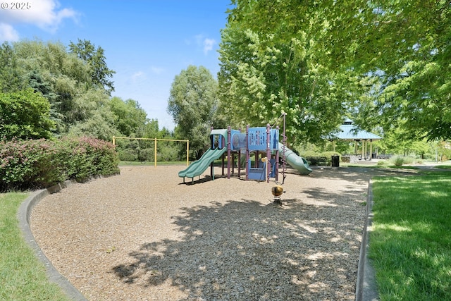 2475 NE 10th Ave, Hillsboro, OR 97124 - view of community playground