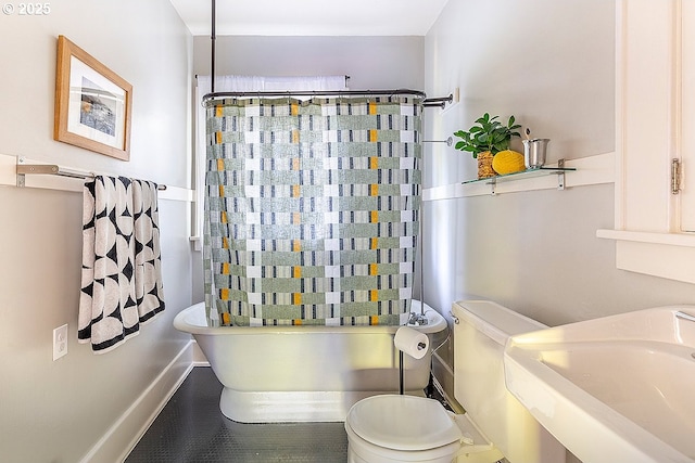 4915 NE 8th Ave, Portland, OR 97211 - bathroom featuring a shower and a freestanding tub