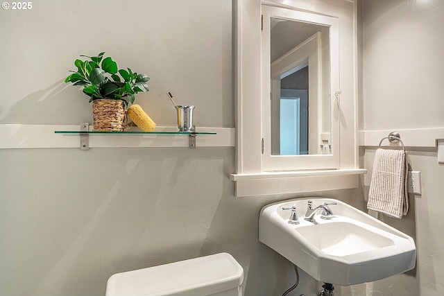 4915 NE 8th Ave, Portland, OR 97211 - half bath featuring a sink and toilet