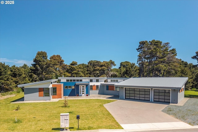 760 Carter St SW, Bandon, OR 97411 - mid-century modern home featuring a front yard and concrete driveway