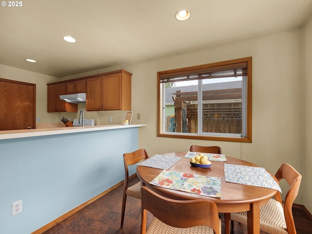 1305 Sandy Ridge Rd, Gearhart, OR 97138 - dining area featuring recessed lighting