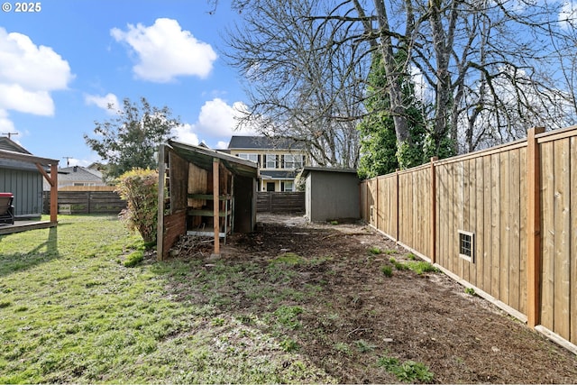 view of yard featuring a fenced backyard