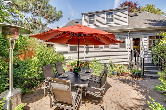 3034 NE Tillamook St, Portland, OR 97212 - view of patio featuring outdoor dining space