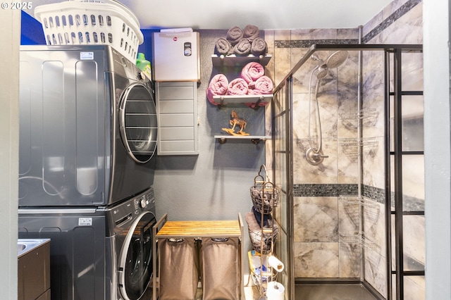 174 Cedar Ln, Gates, OR 97346 - laundry room with estacked washer and dryer