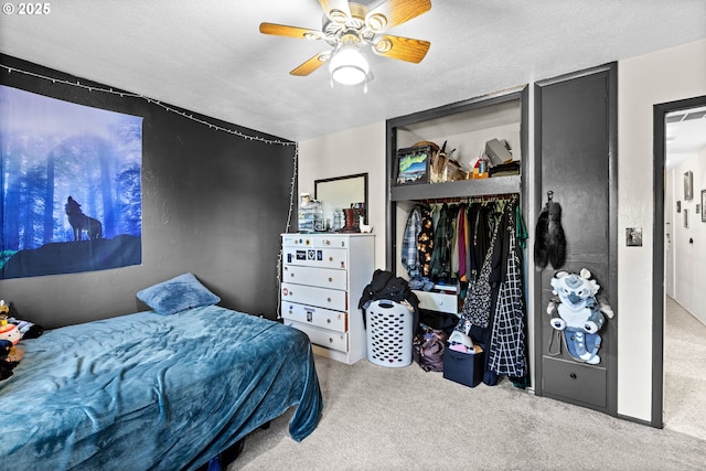 1842 NW Dogwood St, Roseburg, OR 97471 - bedroom featuring carpet, a ceiling fan, and a textured ceiling