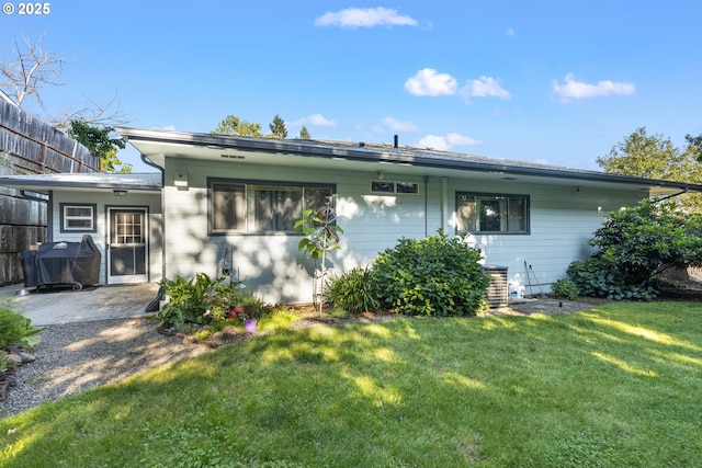 1842 NW Dogwood St, Roseburg, OR 97471 - ranch-style home featuring a patio area and central AC