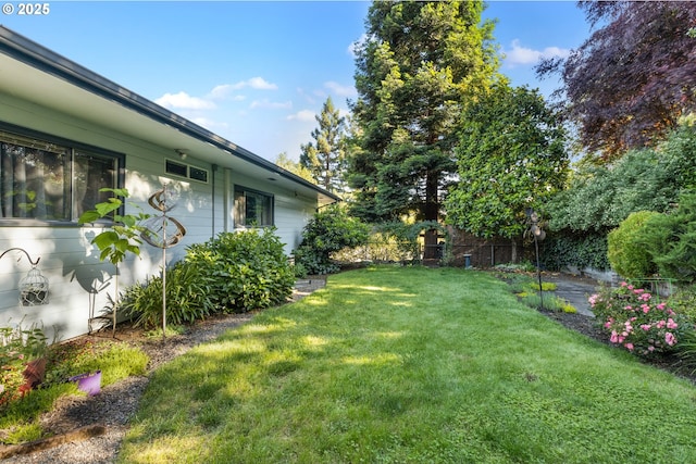 1842 NW Dogwood St, Roseburg, OR 97471 - view of yard