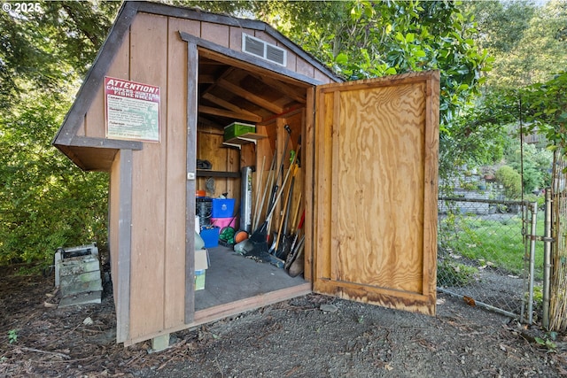 1842 NW Dogwood St, Roseburg, OR 97471 - view of outdoor structure