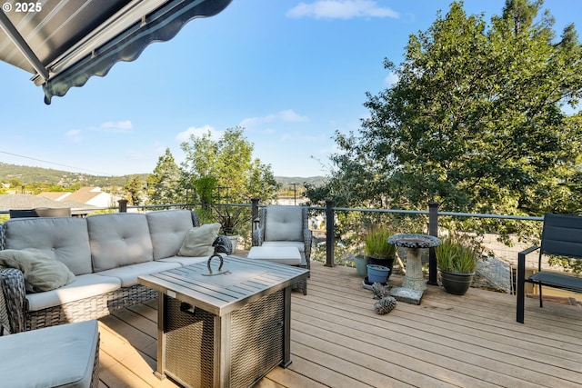 1842 NW Dogwood St, Roseburg, OR 97471 - wooden terrace with outdoor lounge area