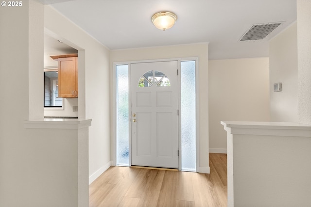 420 Mar Loop, Eugene, OR 97401 - entryway featuring light wood-style flooring and baseboards