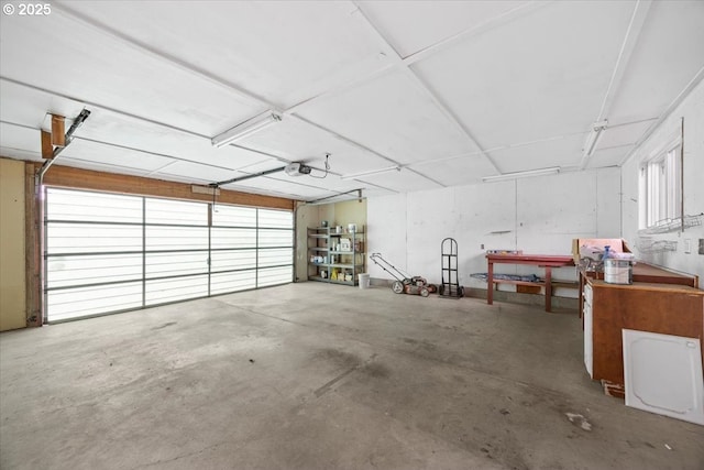744 NE Craig St, Myrtle Creek, OR 97457 - garage with a garage door opener