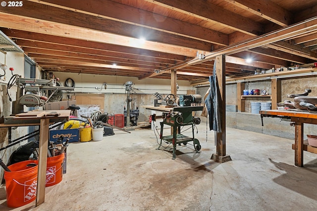 3025 SW Wallula Ave, Gresham, OR 97080 - below grade area featuring a workshop area