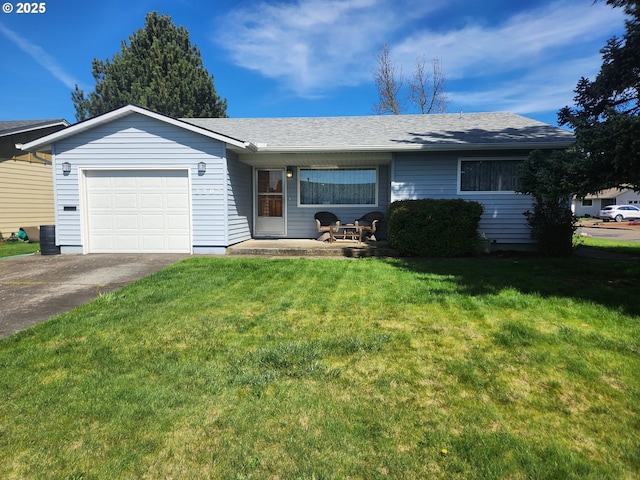 ranch-style home featuring a shingled roof, driveway, a front lawn, and an attached garage