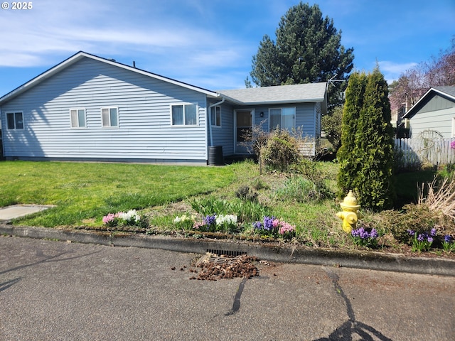 view of front of home with a front yard
