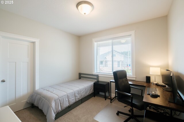 5300 Davis St SE, Turner, OR 97392 - bedroom with carpet flooring and a desk