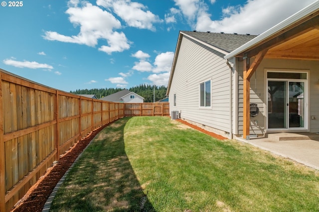 5300 Davis St SE, Turner, OR 97392 - fenced backyard featuring a patio area