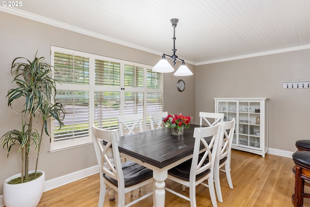 2980 SW 116th Ave, Beaverton, OR 97005 - dining room with crown molding and light wood-style flooring