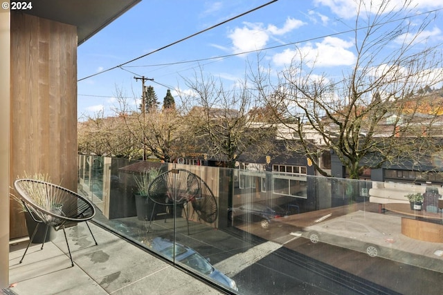 2795 NW Thurman St, Portland, OR 97210 - view of balcony