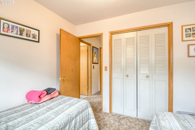 1318 SW 39th Ave, Pendleton, OR 97801 - bedroom featuring carpet flooring and a closet