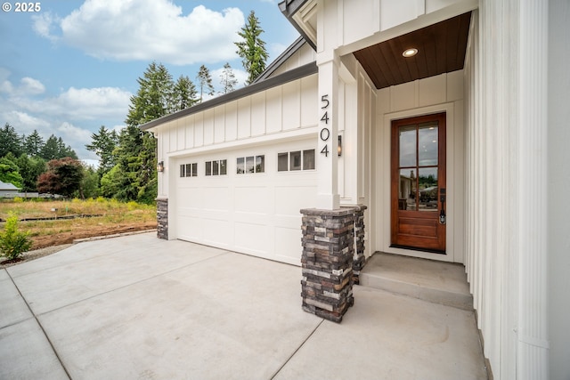 5404 NE 111th St, Vancouver, WA 98686 - garage featuring driveway