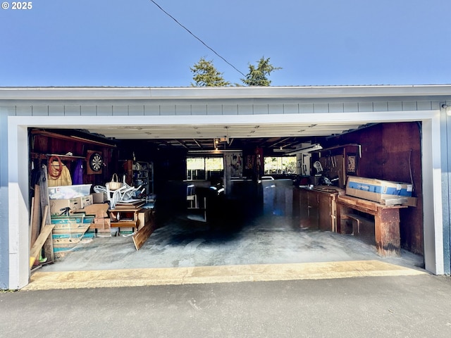 330 Maple St, Brookings, OR 97415 - view of garage