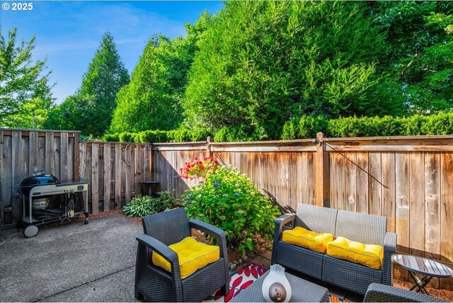 16181 SW Holland Ln, Sherwood, OR 97140 - fenced backyard with a patio