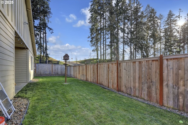 760 S 52nd St, Springfield, OR 97478 - view of yard