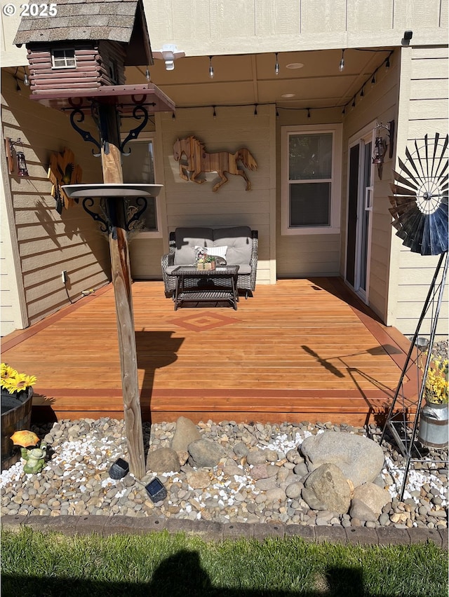 760 S 52nd St, Springfield, OR 97478 - deck with an outdoor living space
