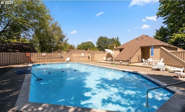 12618 NE Prescott Dr, Portland, OR 97230 - pool featuring fence and a patio area