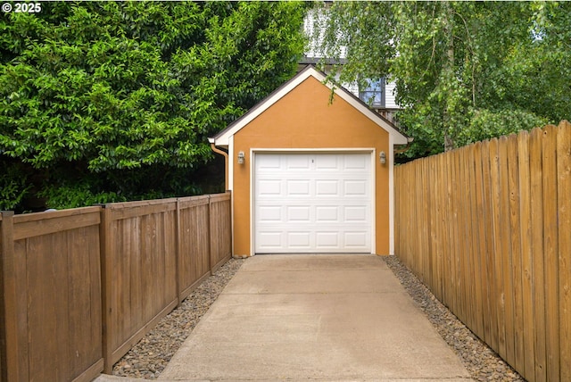 3305 NE Siskiyou St, Portland, OR 97212 - detached garage featuring driveway