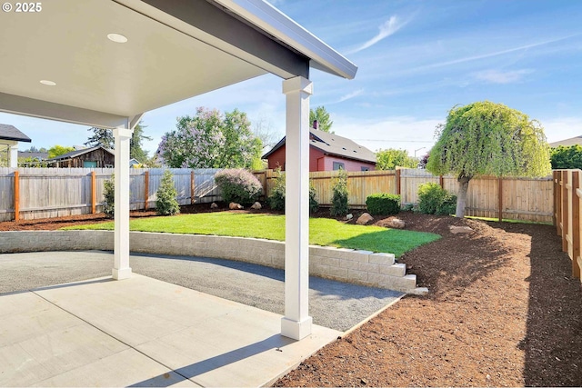 195 Iowa St, Silverton, OR 97381 - view of patio / terrace featuring a fenced backyard