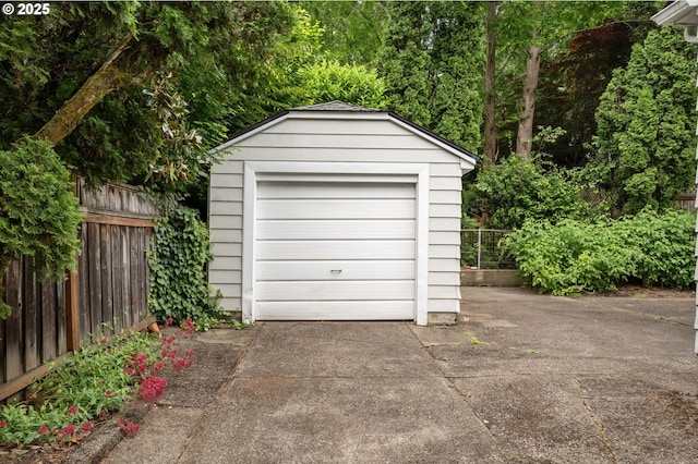 6116 SE 36th Ave, Portland, OR 97202 - detached garage featuring driveway