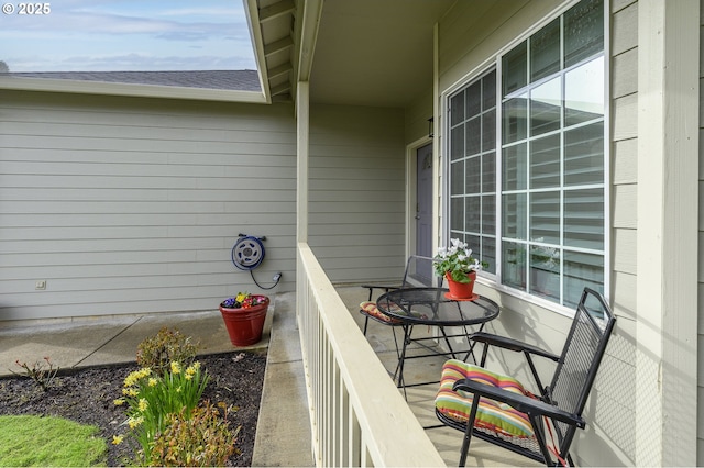 1367 Cramner St, Lafayette, OR 97127 - view of balcony