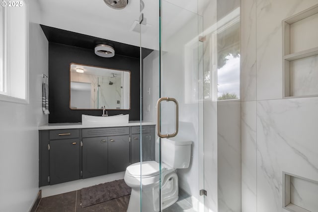 605 SE 104th Ave, Vancouver, WA 98664 - full bath featuring a marble finish shower and vanity