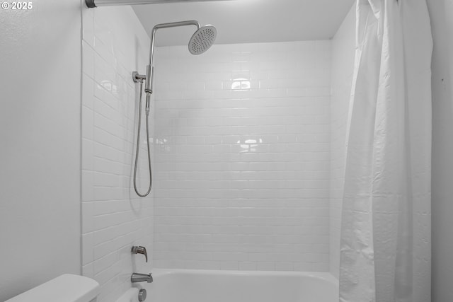 605 SE 104th Ave, Vancouver, WA 98664 - full bath with shower / bathtub combination with curtain and toilet