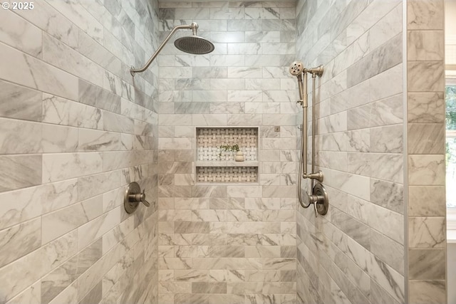 13037 SW Ascension Dr, Portland, OR 97223 - full bath with tiled shower