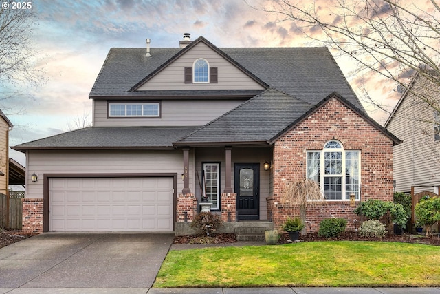 656 Ironwood Ter, Woodburn, OR 97071 - craftsman house with a shingled roof, driveway, a garage, and a front lawn