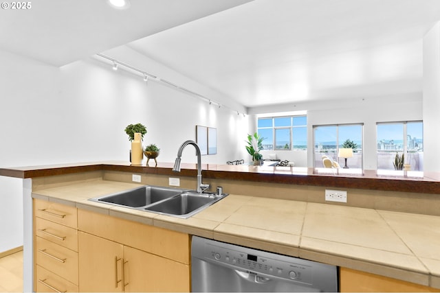 700 Washington St Unit 925, Vancouver, WA 98660 - kitchen with dishwasher, a sink, light brown cabinets, rail lighting, and recessed lighting