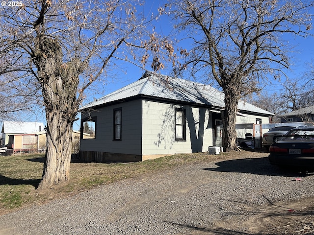 view of home's exterior