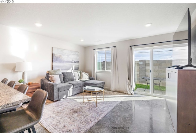 843 NE 11th St, Hermiston, OR 97838 - living area featuring recessed lighting and baseboards