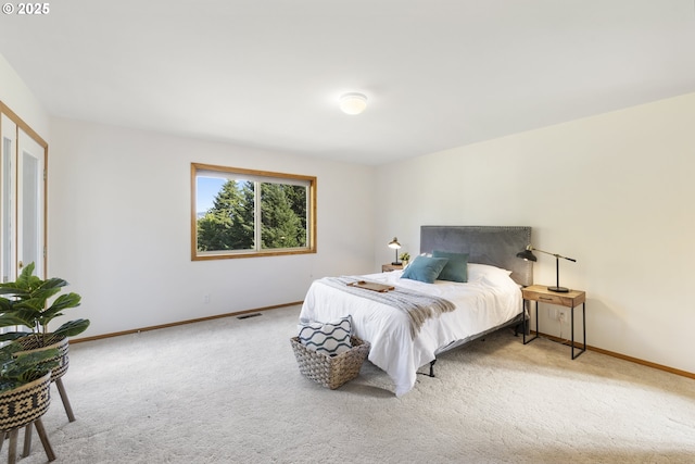 4719 Westwood Dr, Hood River, OR 97031 - carpeted bedroom with baseboards