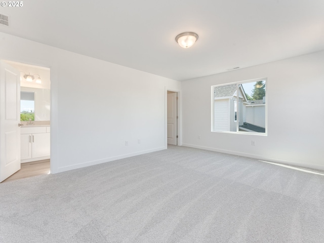 532 SW 23rd St, Battle Ground, WA 98604 - empty room with light colored carpet and baseboards